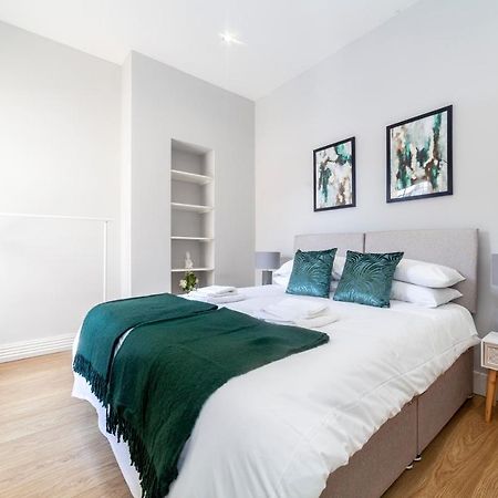 Апартаменты West Kensington Лондон Экстерьер фото